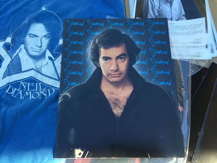 Neil Diamond Collectibles Lot [Photo 8]