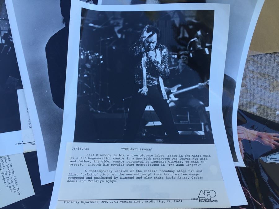 Neil Diamond Collectibles Lot [Photo 22]