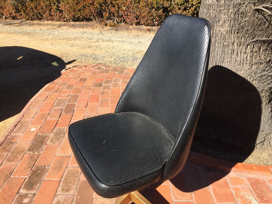 Mid-Century Modern Cal-Style Furniture Black Naugahyde Swivel Chair [Photo 3]