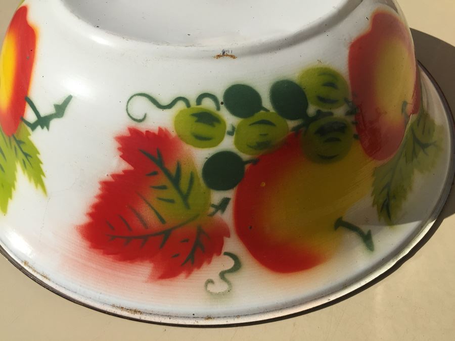 Vintage Metal Painted Bowl [Photo 5]