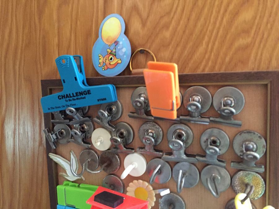 Magnetic Board With Magnets [Photo 2]