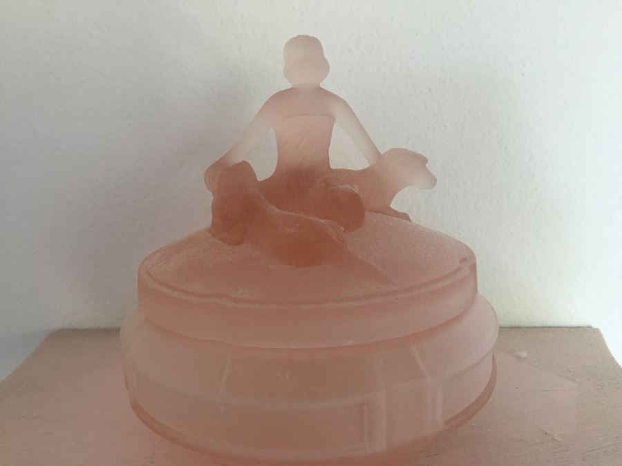 Vintage Art Deco L E Smith Annette Pink Satin Glass Powder Jar Woman Dogs [Photo 3]