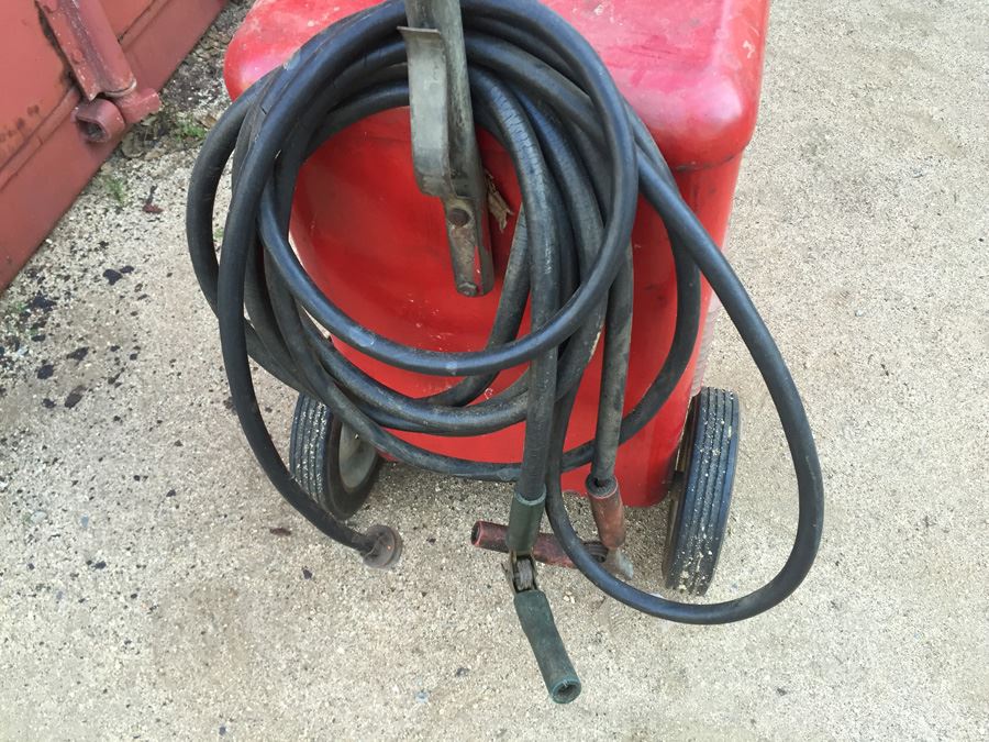 McColpin-Christie 6V-12V Portable Charger Model QW Commercial Automotive [Photo 3]