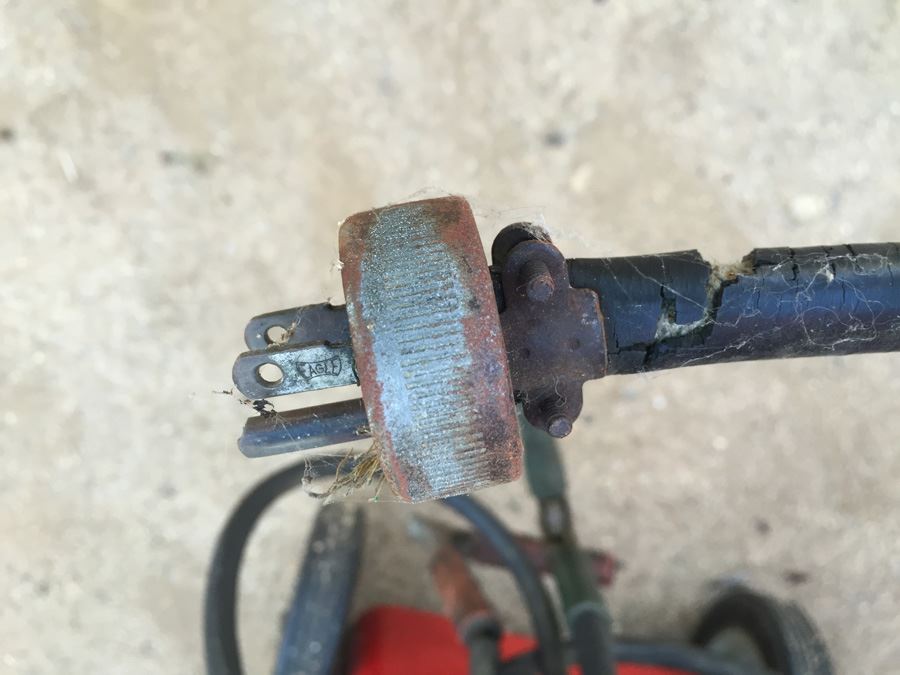 McColpin-Christie 6V-12V Portable Charger Model QW Commercial Automotive [Photo 9]