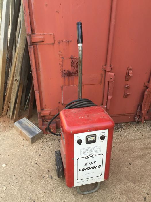 McColpin-Christie 6V-12V Portable Charger Model QW Commercial Automotive [Photo 1]