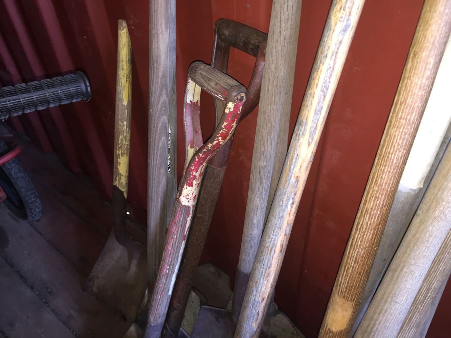 Huge Garden Tool Lot [Photo 11]