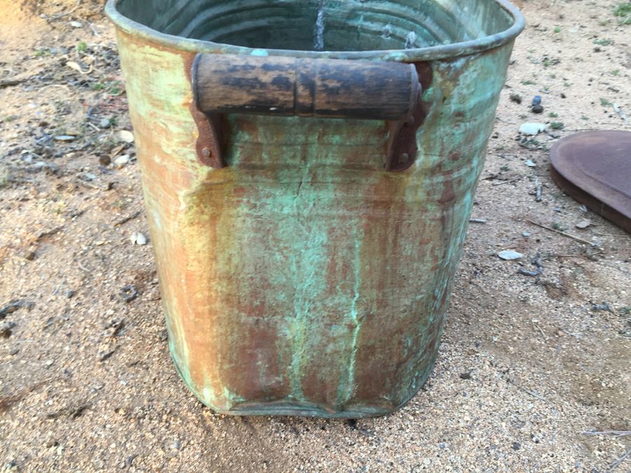 Vintage Copper Handled Pot With Lid [Photo 3]