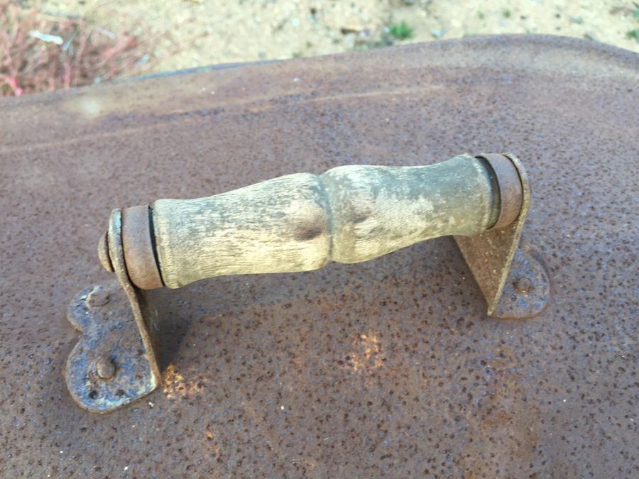 Vintage Copper Handled Pot With Lid [Photo 4]