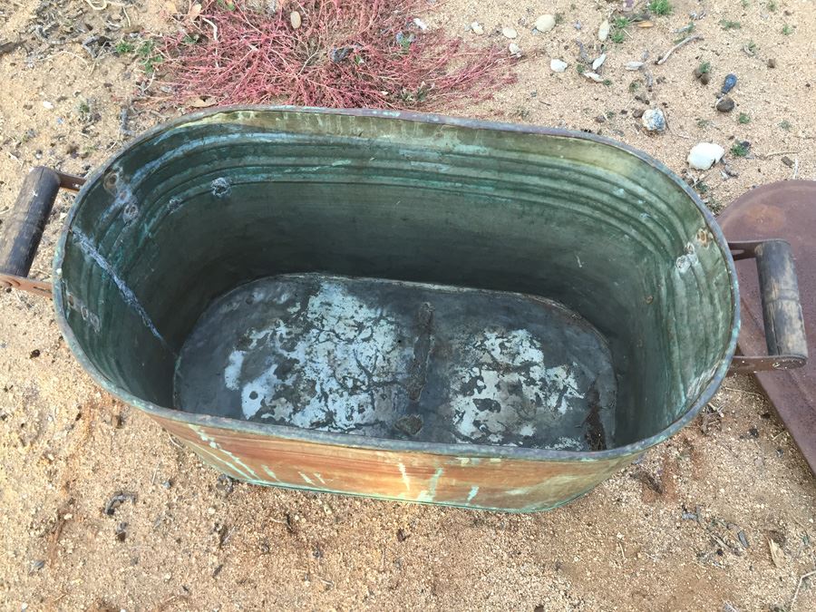 Vintage Copper Handled Pot With Lid [Photo 5]