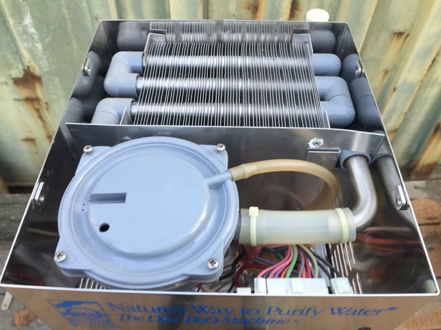 The Dew H20 Machine Model 1225 [Photo 9]