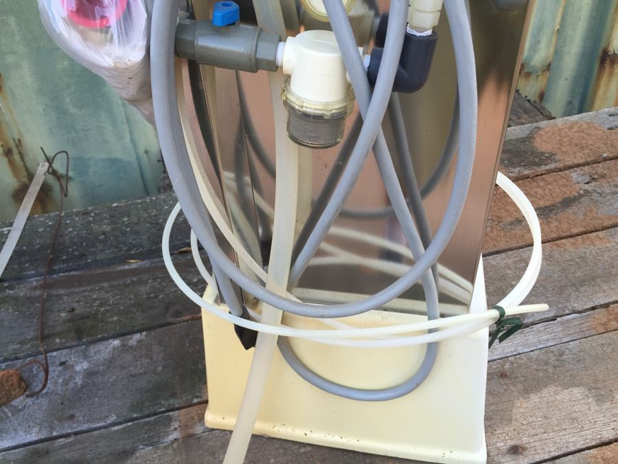 The Dew H20 Machine Model 1225 [Photo 13]