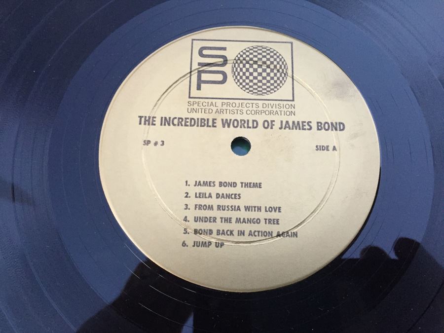 The Incredible World Of James Bond Vinyl Record SP # 3 [Photo 7]