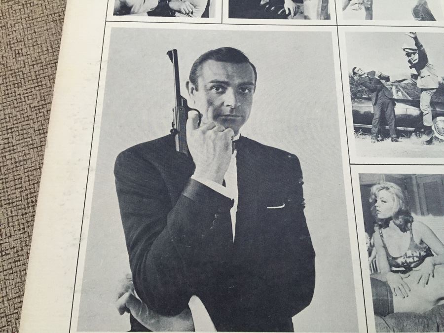 The Incredible World Of James Bond Vinyl Record SP # 3 [Photo 3]