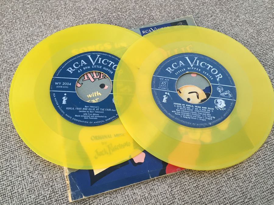 Children's 45 Vinyl Records [Photo 18]