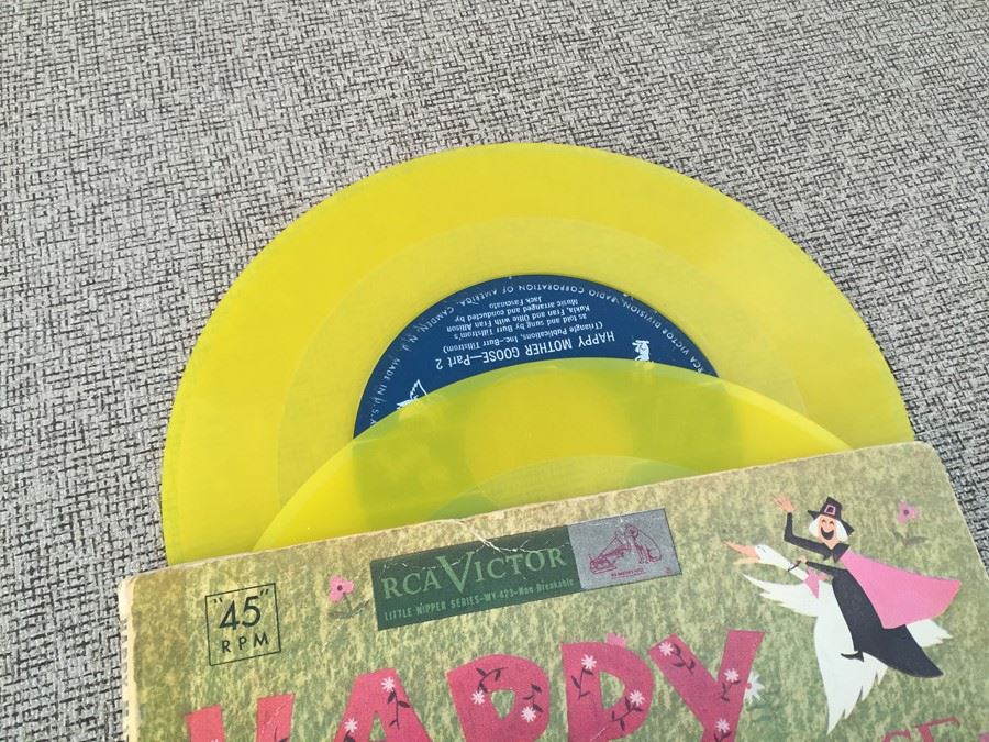 Children's 45 Vinyl Records [Photo 21]