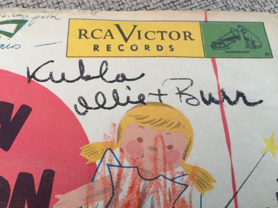 Children's 45 Vinyl Records [Photo 5]