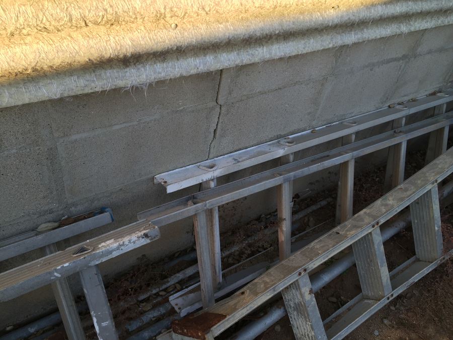 Huge Aluminum Ladder Lot (Some Ladders Have Issues) [Photo 7]
