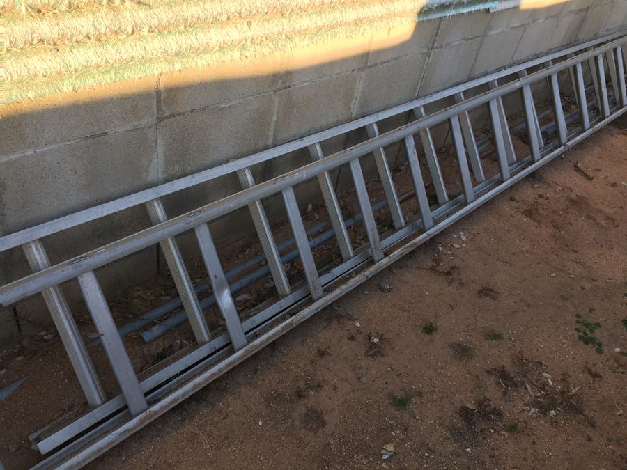 Huge Aluminum Ladder Lot (Some Ladders Have Issues) [Photo 5]