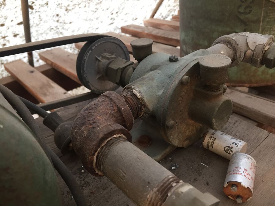 Old Water Pump [Photo 6]