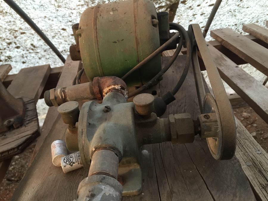 Old Water Pump [Photo 8]