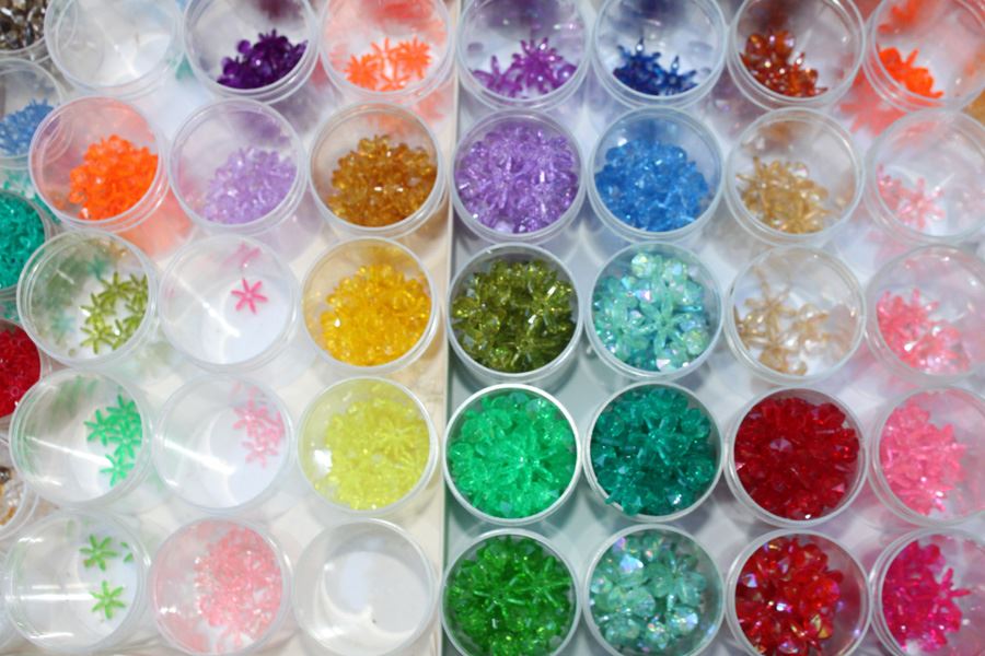 Huge Snowflake Assembly Parts Lot - 4 Boxes Filled [Photo 2]