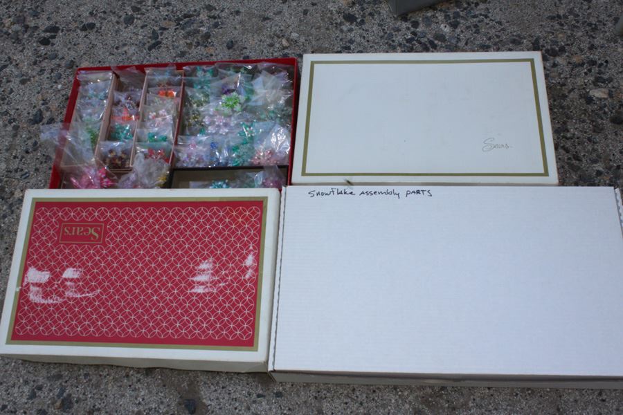 Huge Snowflake Assembly Parts Lot - 4 Boxes Filled [Photo 9]