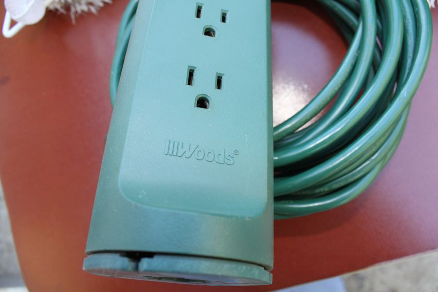 Christmas Lot [Photo 4]