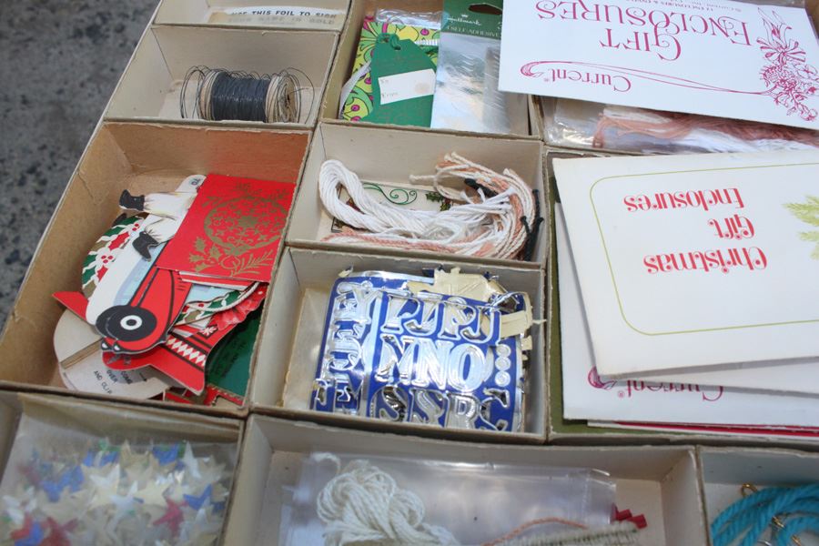 Christmas Craft Lot - 5 Boxes [Photo 6]
