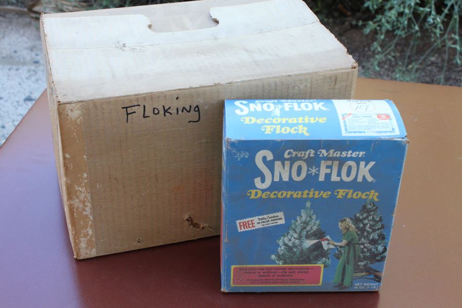 Floking Lot [Photo 1]