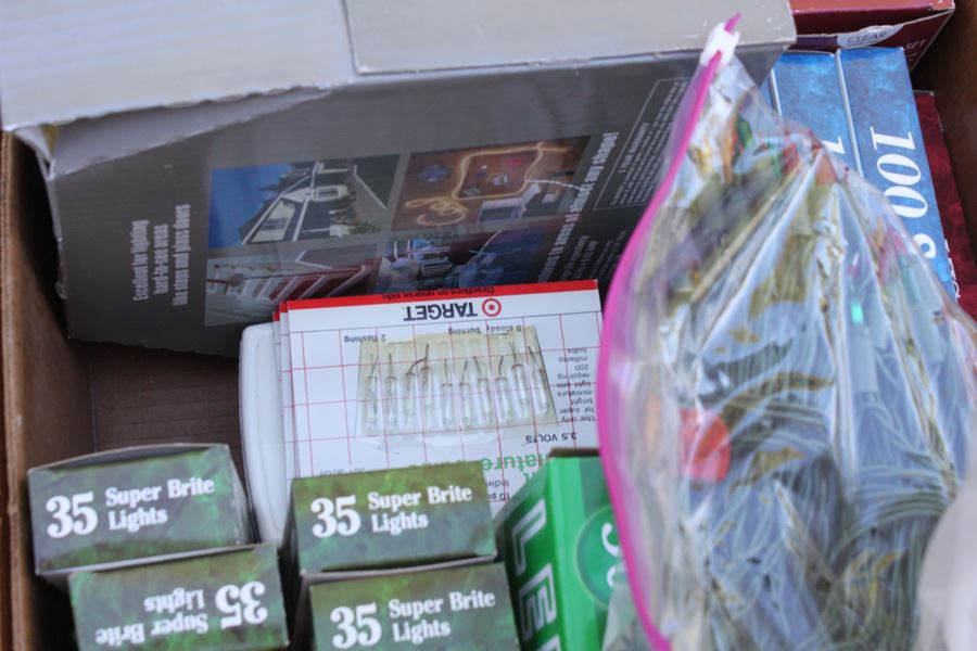 Christmas Light Lot [Photo 3]