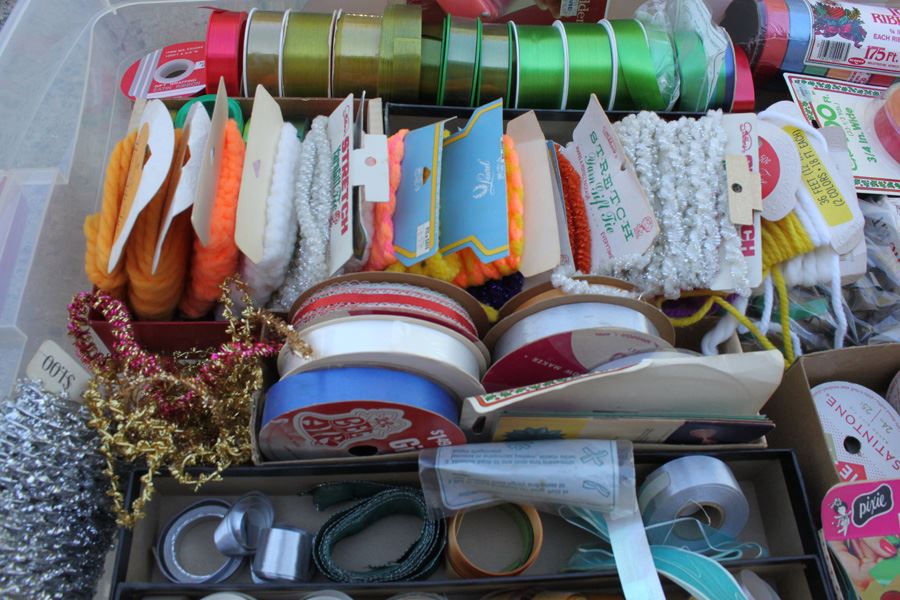 Huge Ribbon Lace Lot [Photo 5]