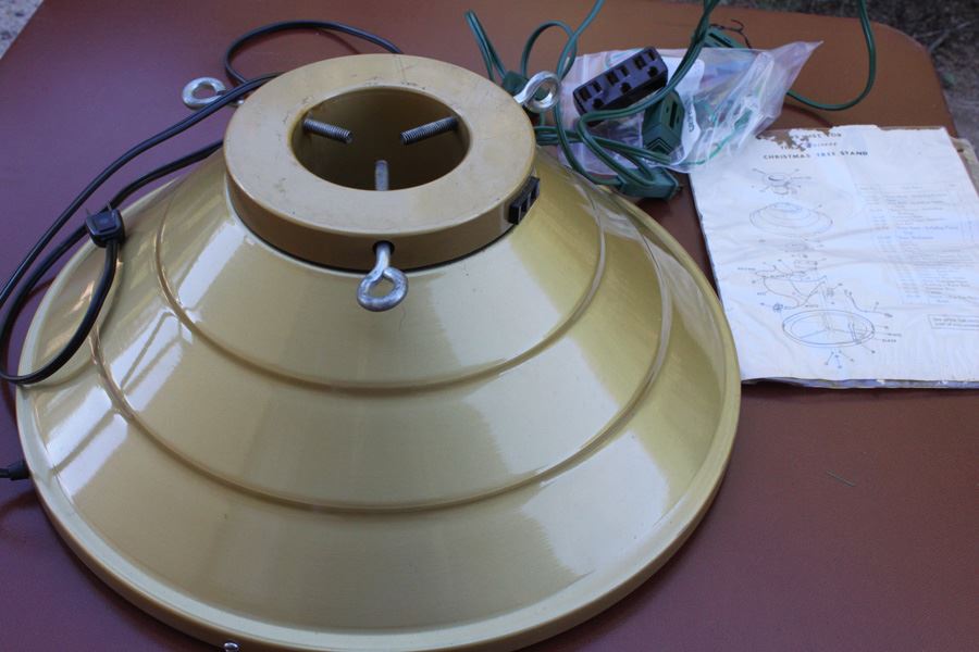 Heiress Rotating Christmas Tree Stand [Photo 2]