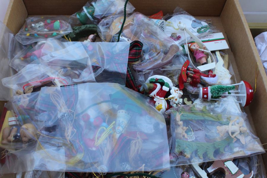 Huge Lot Of Small Christmas Ornaments [Photo 2]