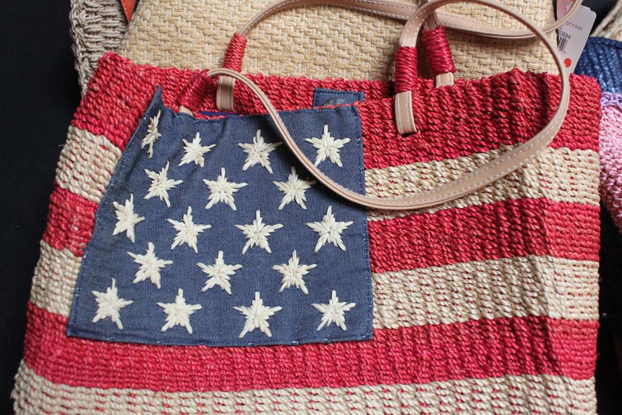 Handbag Lot 1 [Photo 3]