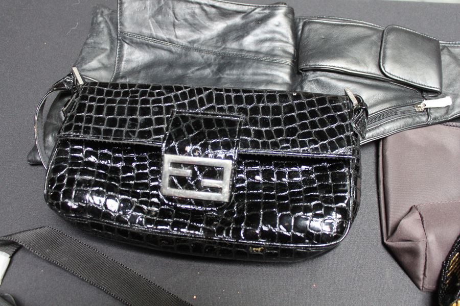 Handbag Lot 4 [Photo 2]