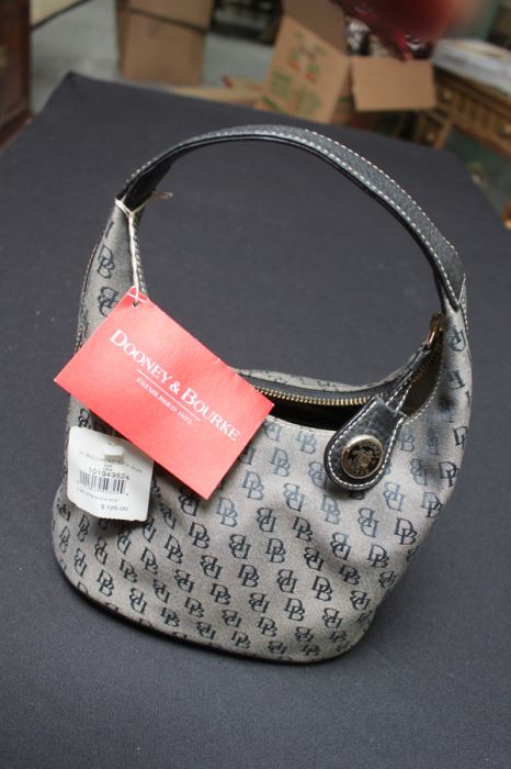Dooney & Bourke Handbag [Photo 1]