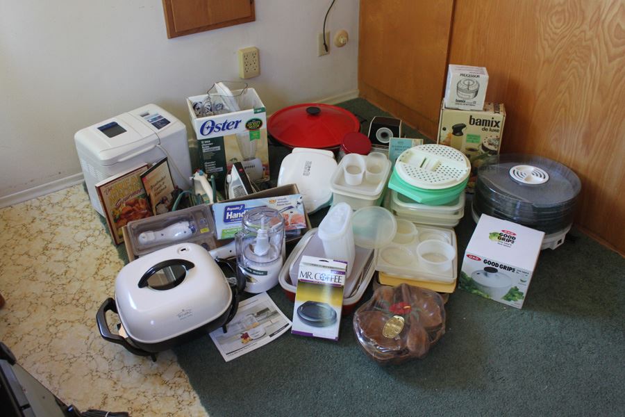 Huge Kitchen Appliance Lot