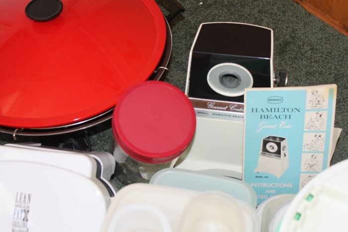 Huge Kitchen Appliance Lot [Photo 3]