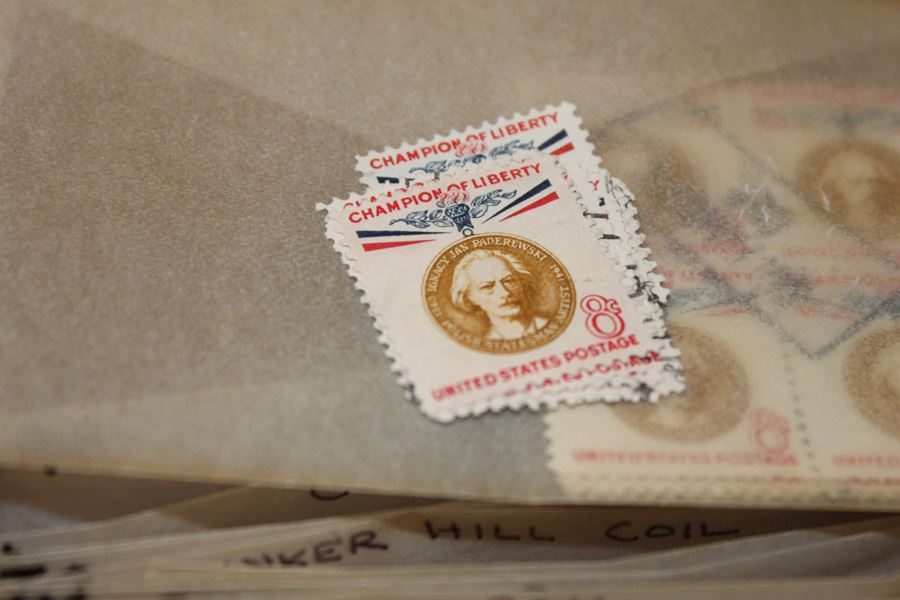Huge Stamp Collection Lot From Stamp Store [Photo 19]