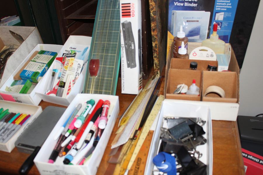 Huge Office Supply Lot [Photo 3]