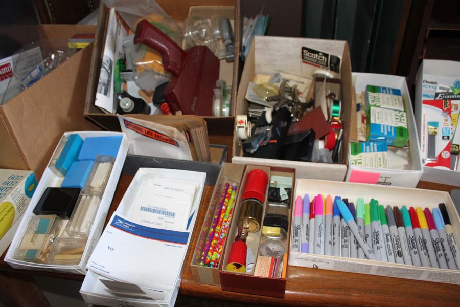 Huge Office Supply Lot [Photo 5]