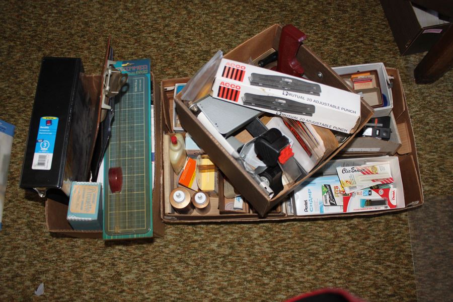 Huge Office Supply Lot [Photo 2]