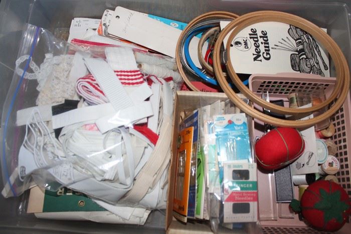 Knitting Sewing Craft Lot [Photo 2]