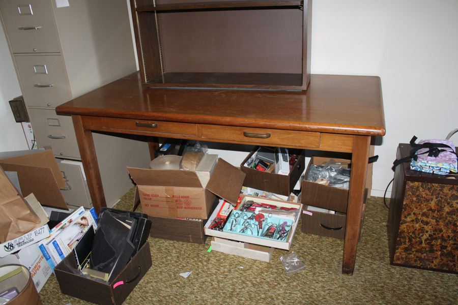 Wooden Library Desk Table [Photo 3]