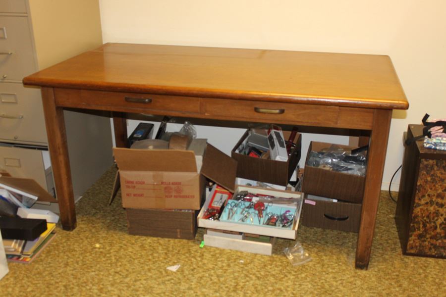 Wooden Library Desk Table [Photo 1]