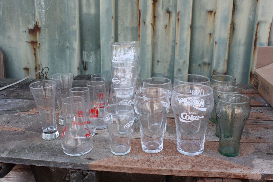Vintage Coke And 7-Up Glasses Lot [Photo 3]