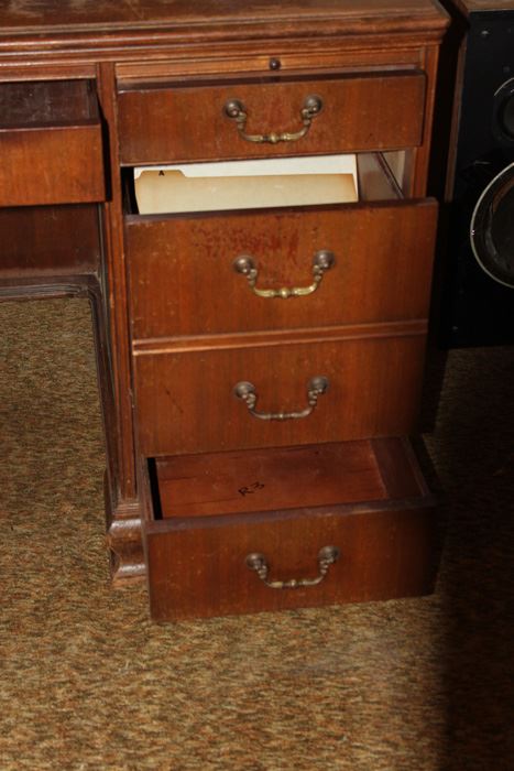 Vintage Wooden Desk [Photo 6]