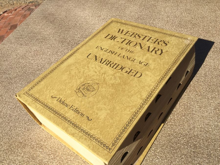Vintage 1977 Webster's Dictionary Deluxe Edition [Photo 5]