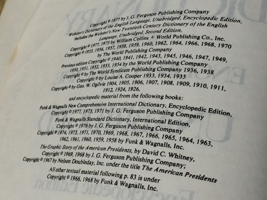 Vintage 1977 Webster's Dictionary Deluxe Edition [Photo 3]