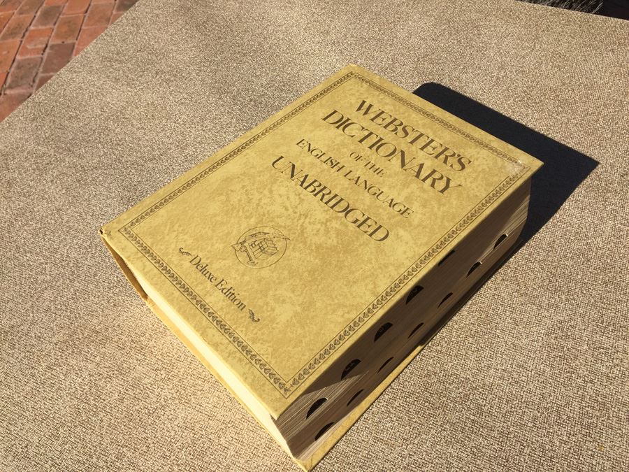 Vintage 1977 Webster's Dictionary Deluxe Edition [Photo 4]